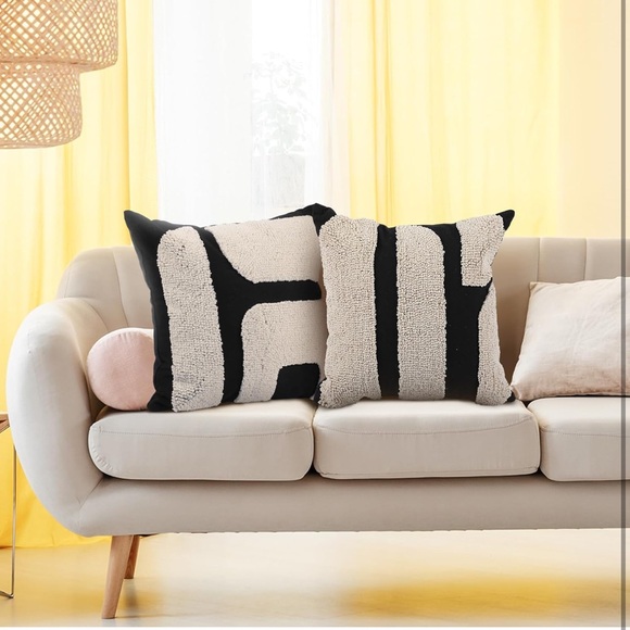 Black and White Tufted Pillow Covers Boho Chunky Geometric 18x18 - Picture 6 of 6